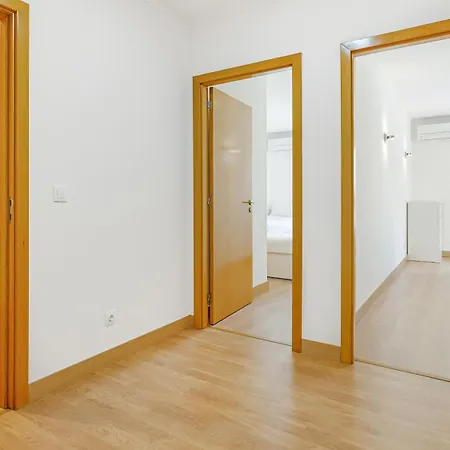 Apartman Uptown Urban Escape By Lovelystay