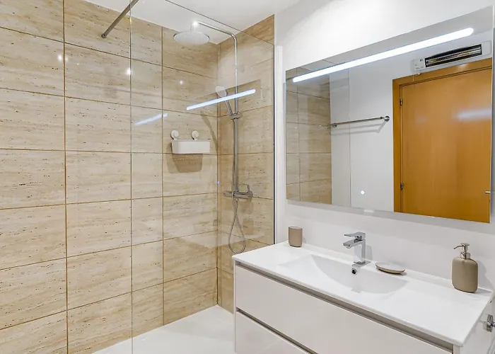 Uptown Urban Escape By Lovelystay Appartement *
