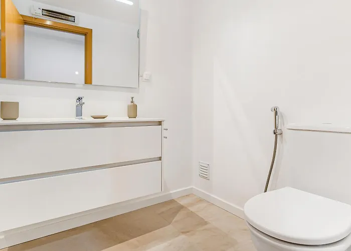 Uptown Urban Escape By Lovelystay Appartement Lissabon