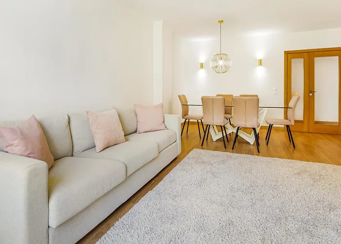Uptown Urban Escape By Lovelystay Lissabon