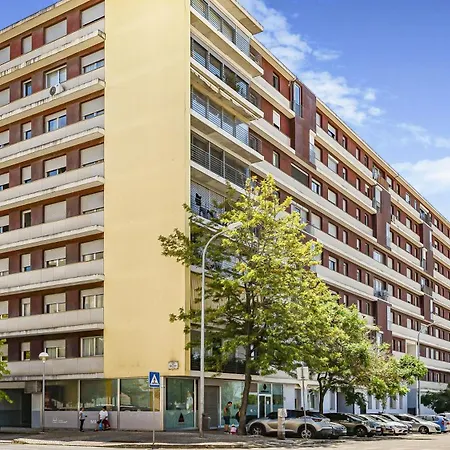 Uptown Urban Escape By Lovelystay